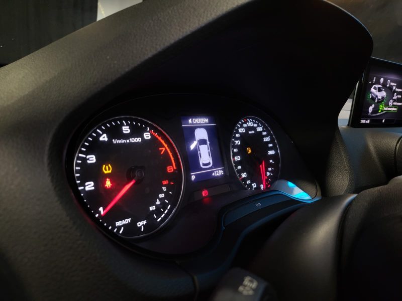 AUDI Q2 1.0 TFSI 116cv SPORT 1.0 TFSI 116cv SPORT / CAMERA DE RECUL / CARPLAY / MODES DE CONDUITE