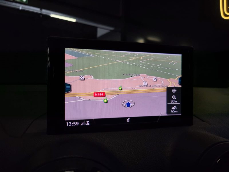 AUDI Q2 1.0 TFSI 116cv SPORT 1.0 TFSI 116cv SPORT / CAMERA DE RECUL / CARPLAY / MODES DE CONDUITE