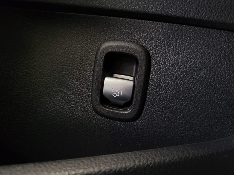 MERCEDES CLASSE C 200 1.5 204CV 9G-TRONIC AMG LINE / TOIT OUVRANT + CAMERA 360° + SIEGES ELECTRIQUE 