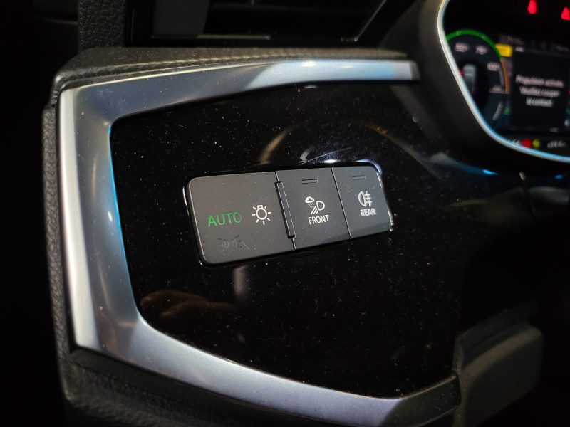 AUDI Q3 SPORTBACK 45 TFSIe S TRONIC 6 245Cv S LINE / SHADOW LINE + CAMERA + SIEGES ELECTRIQUE /