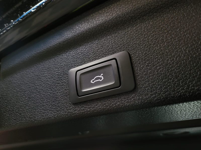 AUDI Q3 SPORTBACK 45 TFSIe S TRONIC 6 245Cv S LINE / SHADOW LINE + CAMERA + SIEGES ELECTRIQUE /