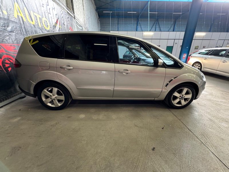 FORD S-MAX 1.8 TDCi 125 Titanium 