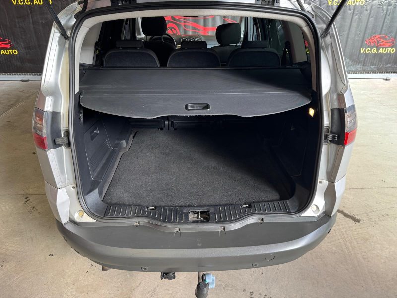 FORD S-MAX 1.8 TDCi 125 Titanium 