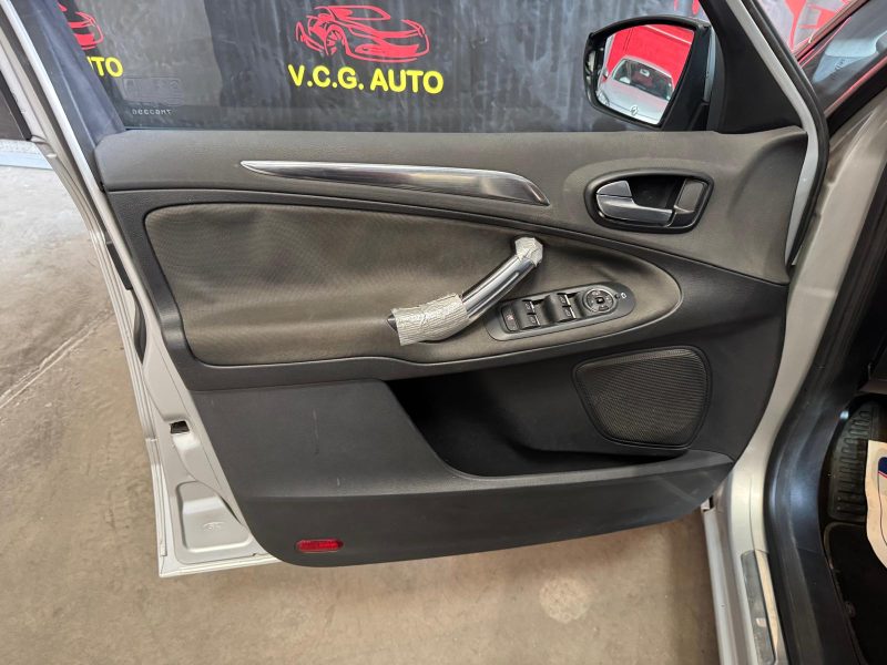 FORD S-MAX 1.8 TDCi 125 Titanium 