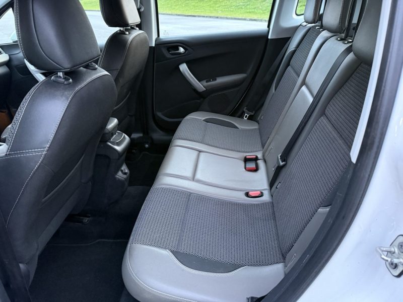 PEUGEOT 2008 II 1.2 PURETECH 130 S&S ALLURE