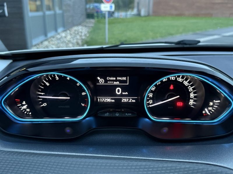 PEUGEOT 2008 II 1.2 PURETECH 130 S&S ALLURE