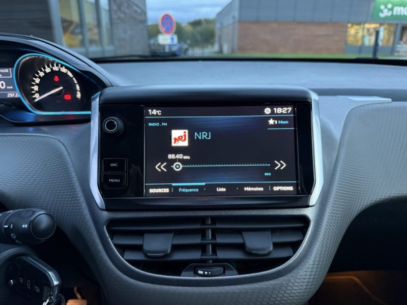 PEUGEOT 2008 II 1.2 PURETECH 130 S&S ALLURE