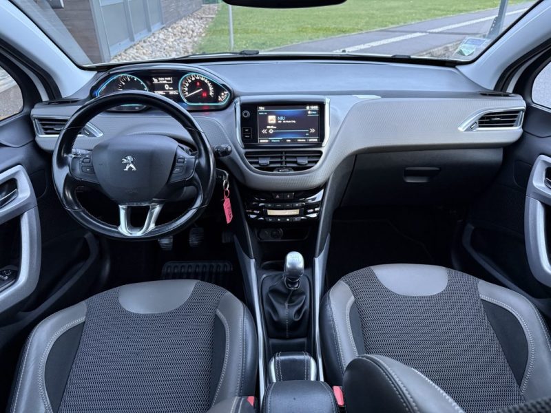 PEUGEOT 2008 II 1.2 PURETECH 130 S&S ALLURE