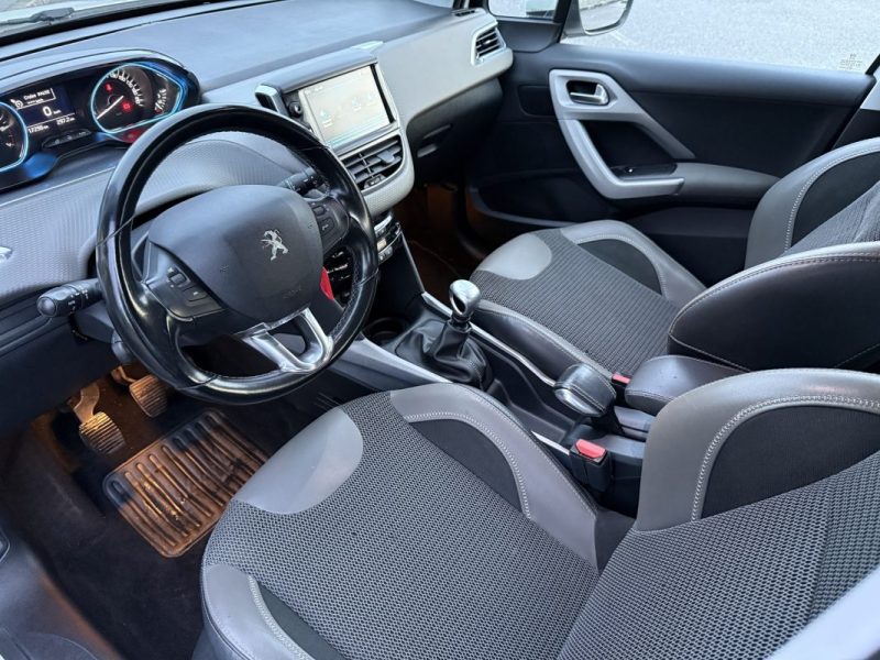PEUGEOT 2008 II 1.2 PURETECH 130 S&S ALLURE