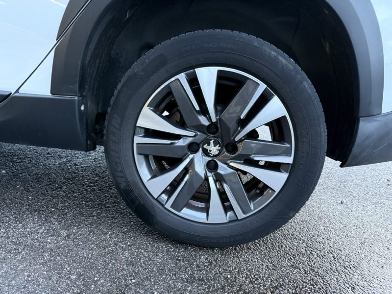 PEUGEOT 2008 II 1.2 PURETECH 130 S&S ALLURE