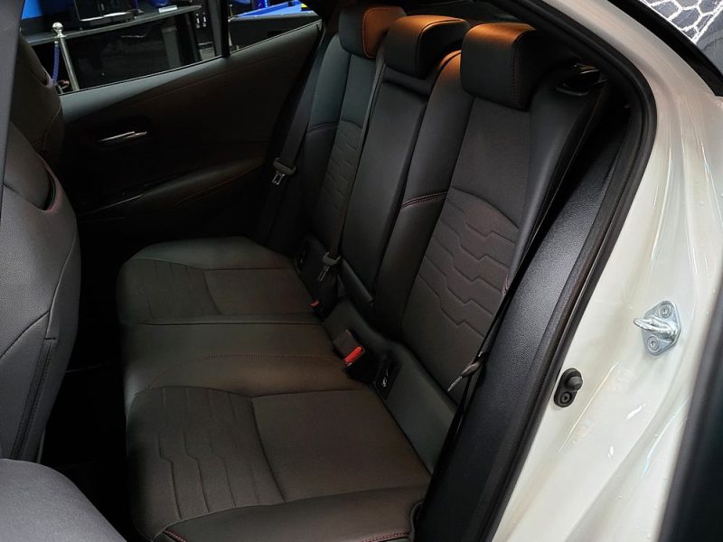 TOYOTA COROLLA Hybrid 184cv Collection CVT / FULL OPTIONS