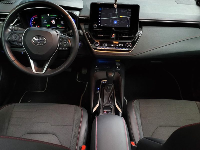 TOYOTA COROLLA Hybrid 184cv Collection CVT / FULL OPTIONS
