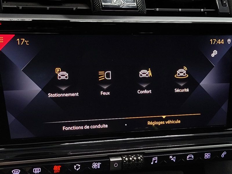 DS DS 7 CROSSBACK 2.0 BlueHDi 180cv Performance Line EAT8