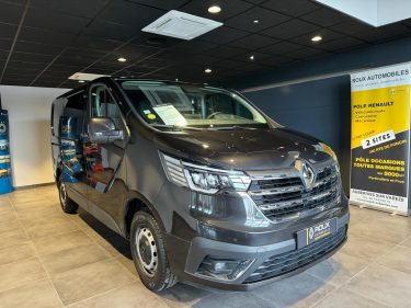 RENAULT TRAFIC 2022