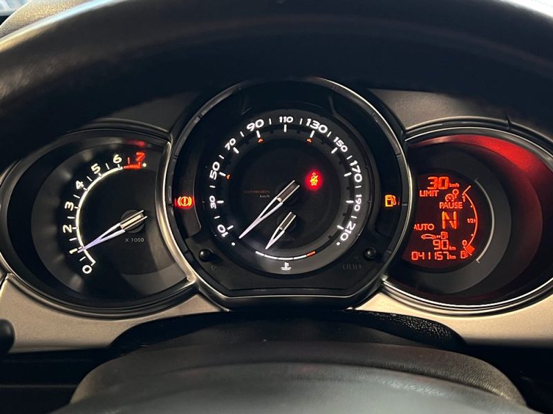 CITROEN DS3 CHIC 1.4 VTI 95 Cv BOITE AUTOMATIQUE / 41 100 Kms CRIT AIR 1 - GARANTIE 1 AN