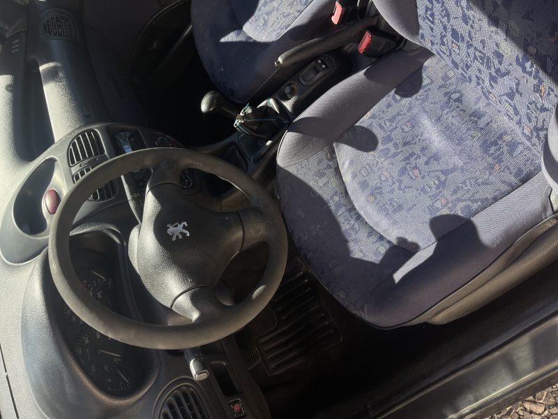 PEUGEOT 206 2000