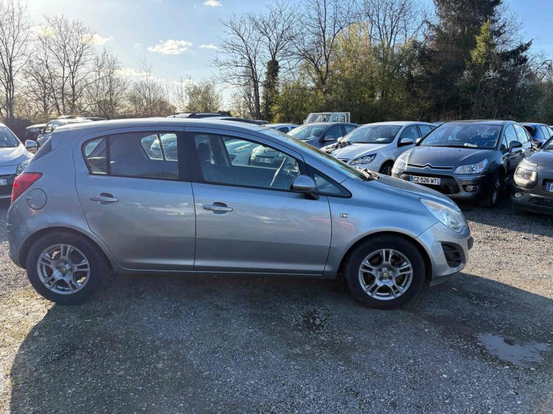 OPEL CORSA 2011