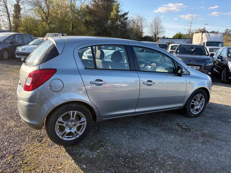 OPEL CORSA 2011