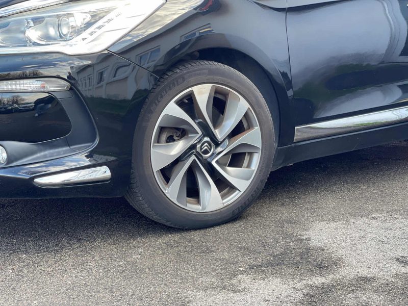 CITROEN DS5 2.0 HDi FAP SO CHIC 16V 163 ch GARANTIE 6 MOIS