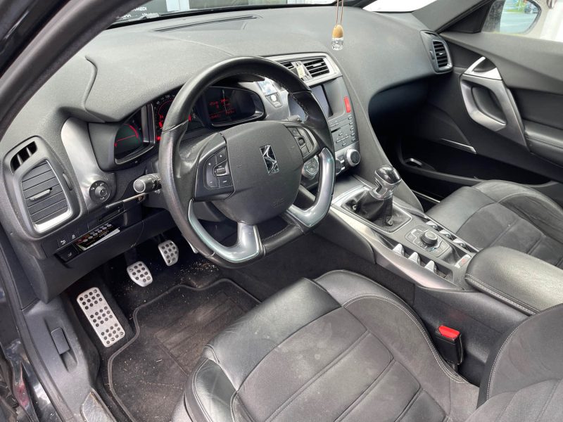 CITROEN DS5 2.0 HDi FAP SO CHIC 16V 163 ch GARANTIE 6 MOIS