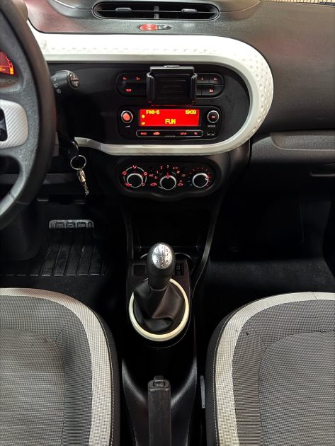 RENAULT TWINGO 2016