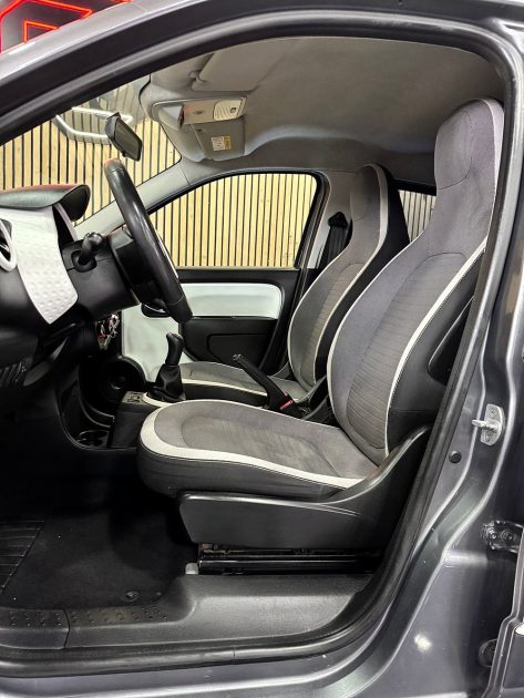 RENAULT TWINGO 2016