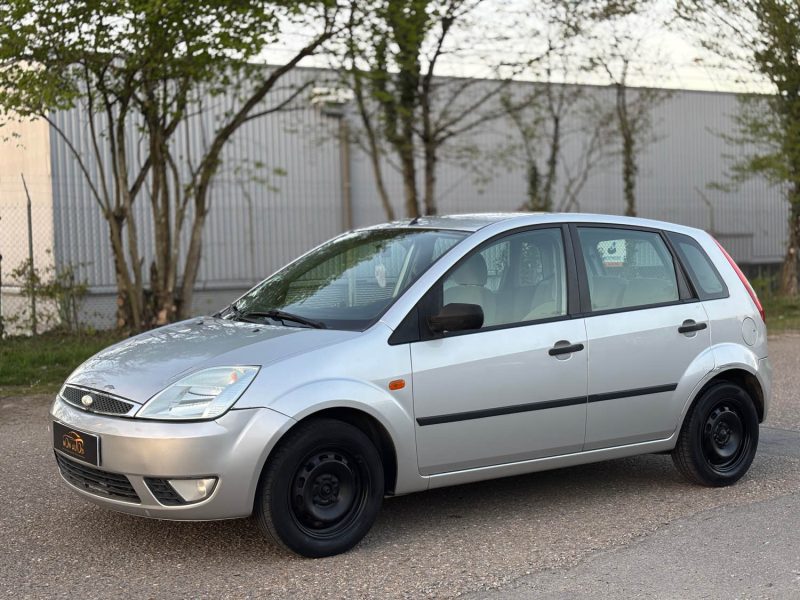 FORD FIESTA 2002