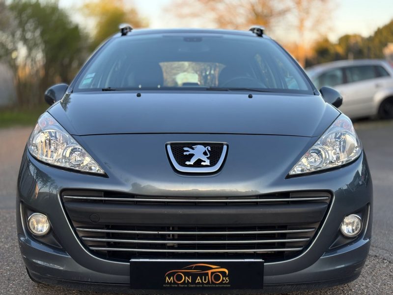 PEUGEOT 207 2011