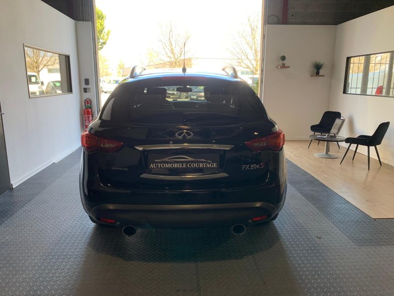 INFINITI FX30D 238Ch awd sport premium