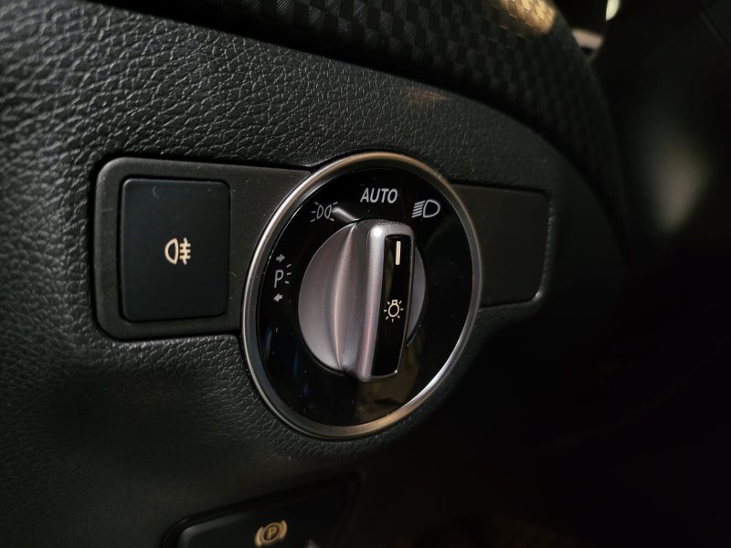 MERCEDES CLASSE A 180d 1.5 7G-DCT SENSATION / CAMERA + LED HIGH PERFORMANCE + SUIVIE COMPLET /