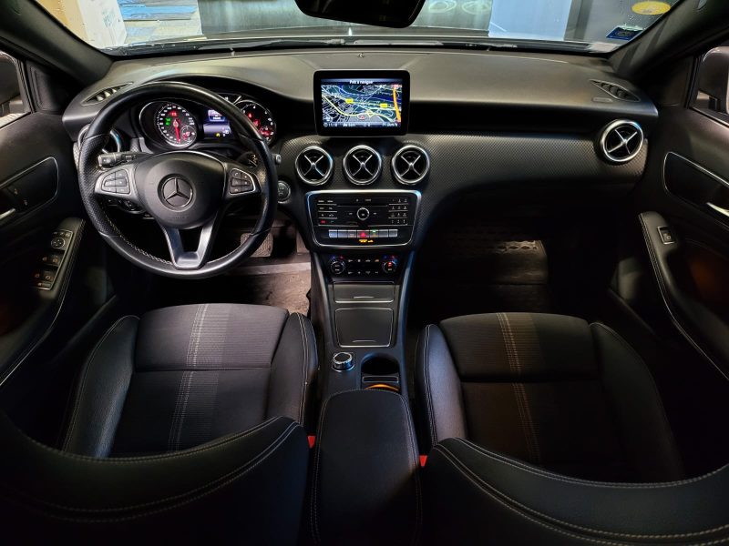 MERCEDES CLASSE A 180d 1.5 7G-DCT SENSATION / CAMERA + LED HIGH PERFORMANCE + SUIVIE COMPLET /