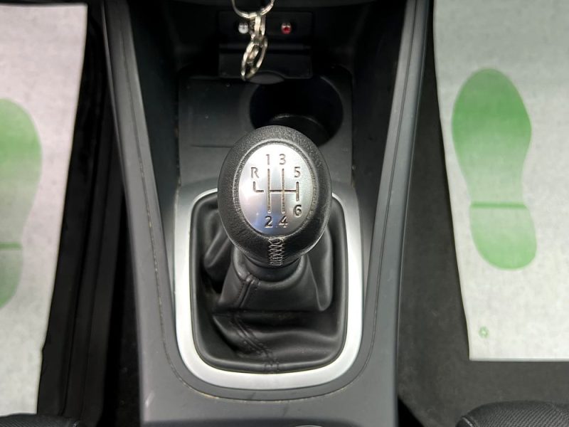 RENAULT MEGANE 3 III 1.4 TCE 130 Cv PREMIERE MAIN / 79 200 Kms CRIT AIR 1 5 PORTES - GARANTIE 1 AN