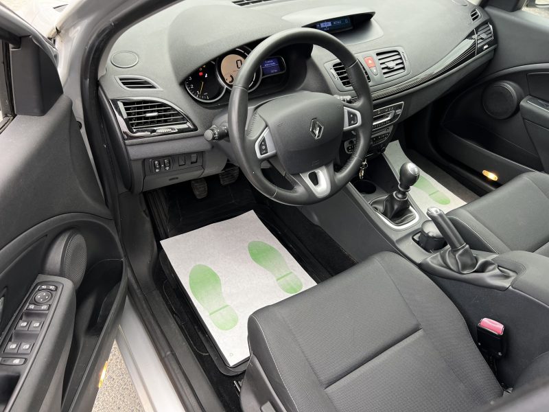 RENAULT MEGANE 3 III 1.4 TCE 130 Cv PREMIERE MAIN / 79 200 Kms CRIT AIR 1 5 PORTES - GARANTIE 1 AN