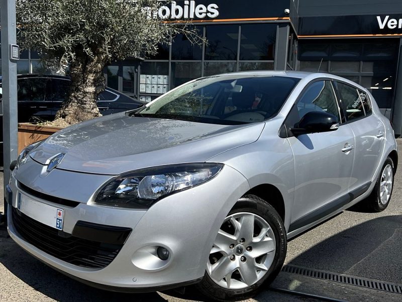 RENAULT MEGANE 3 III 1.4 TCE 130 Cv PREMIERE MAIN / 79 200 Kms CRIT AIR 1 5 PORTES - GARANTIE 1 AN