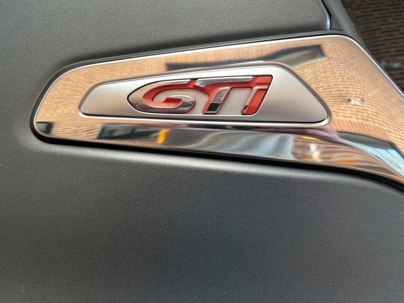 PEUGEOT 208 GTI 1.6 THP 208Ch - Garantie 6 mois