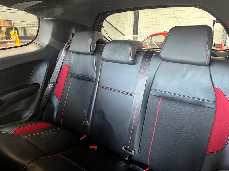 PEUGEOT 208 GTI 1.6 THP 208Ch - Garantie 6 mois