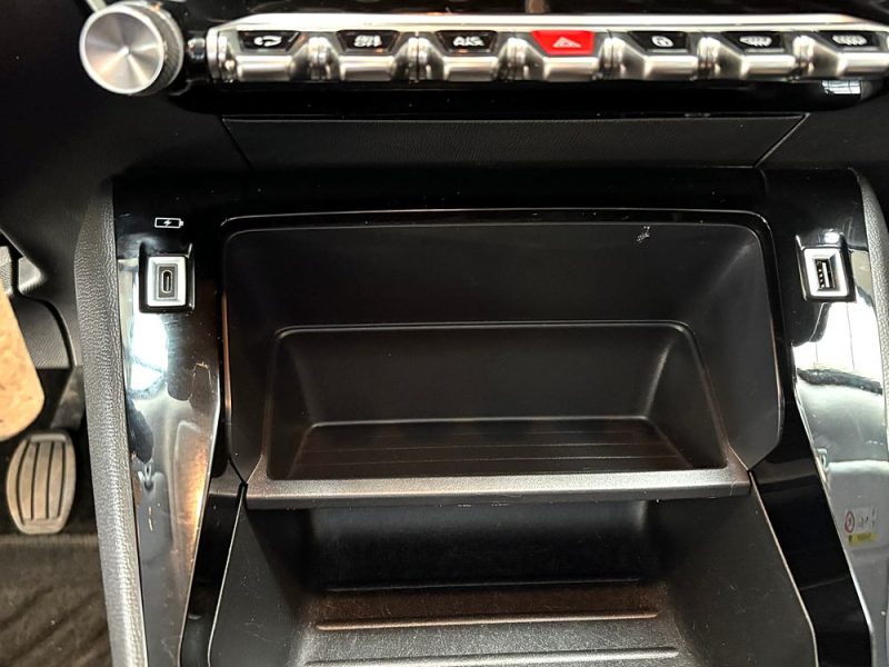 PEUGEOT 2008 1.5 BlueHdi 110Ch Allure - Garantie 6 mois 