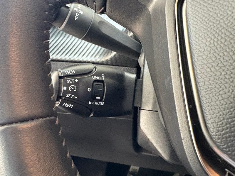 PEUGEOT 2008 1.5 BlueHdi 110Ch Allure - Garantie 6 mois 