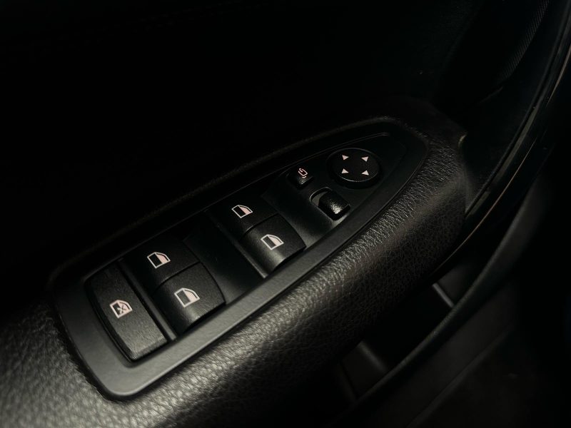 BMW Série 1 116D 116Ch - GPS - Climatisation automatique - Radar av et arrière - Garantie 6 mois.