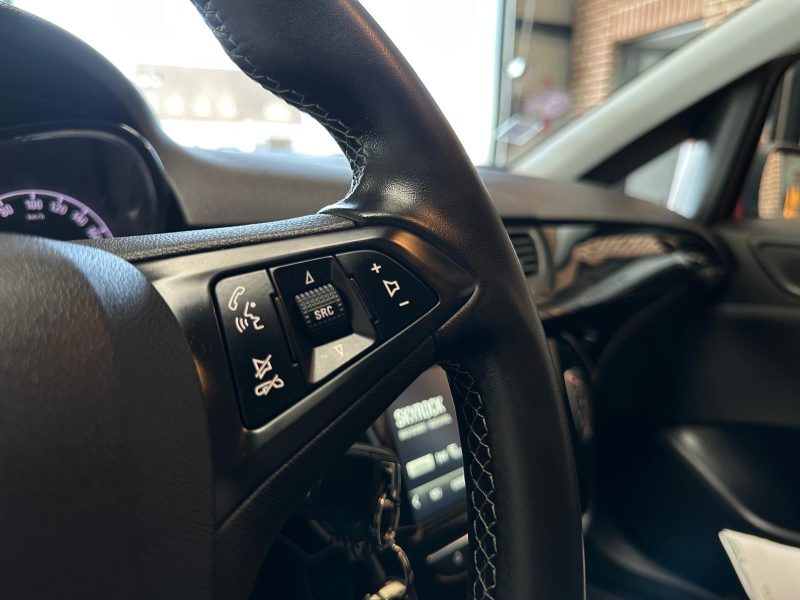 Opel Corsa 1.4i 90Ch Finition Excite - Apple Carplay - Radar de recul avec caméra - Garantie 6 mois.