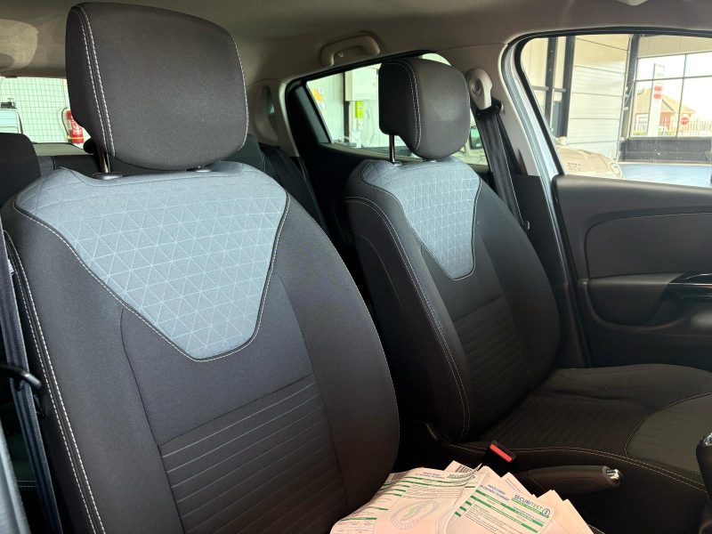 Renault Clio IV 1.5 DCI 90Ch Finition Intens - GPS - Bluetooth - Radar de recul - Garantie 6 mois.