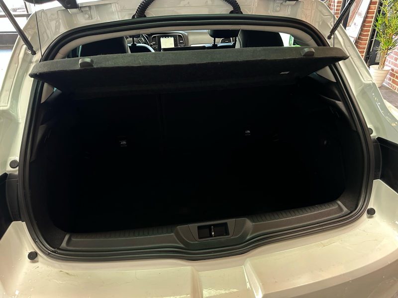 Renault Megane 4 1.5 Blue DCi 116Ch Finition Business Intens - Garantie 6 mois 