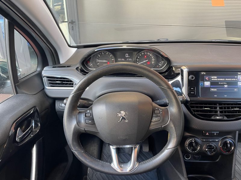 PEUGEOT 208 2016