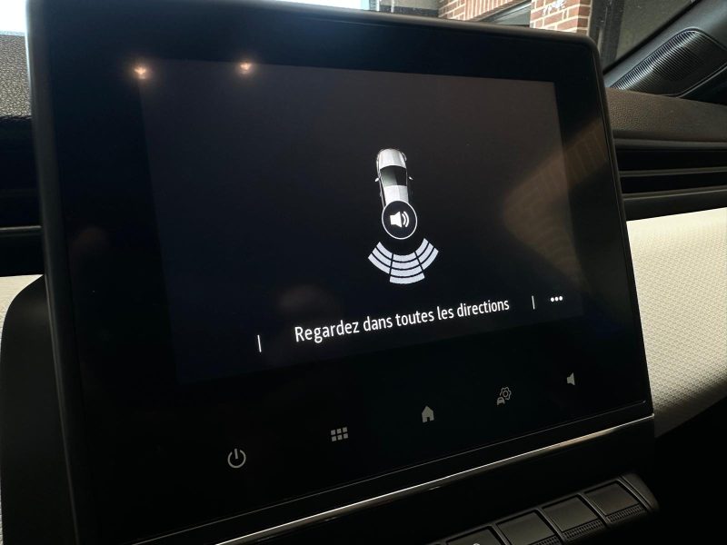 Renault Clio 1.0i TCe 90Ch - GPS - Radar de recul - Climatisation automatique - Garantie 6 mois. 