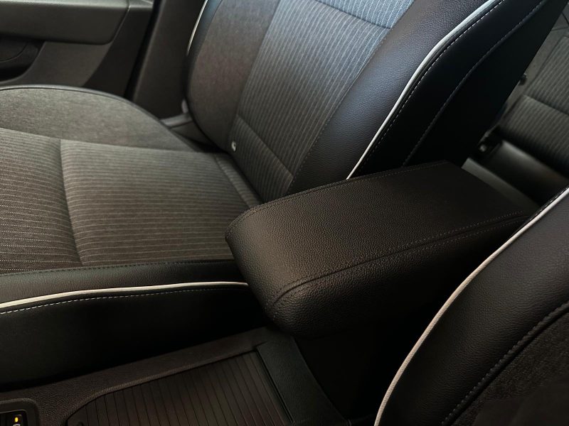 Renault Clio 1.0i TCe 90Ch - GPS - Radar de recul - Climatisation automatique - Garantie 6 mois. 