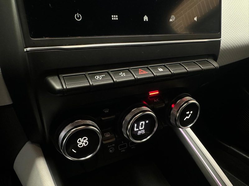 Renault Clio 1.0i TCe 90Ch - GPS - Radar de recul - Climatisation automatique - Garantie 6 mois. 