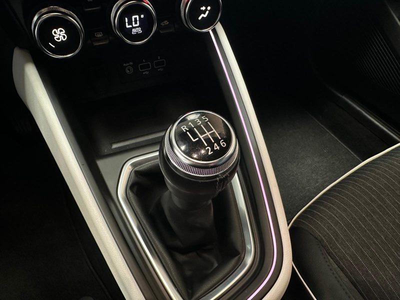 Renault Clio 1.0i TCe 90Ch - GPS - Radar de recul - Climatisation automatique - Garantie 6 mois. 