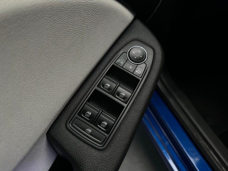 Renault Clio 1.0i TCe 90Ch - GPS - Radar de recul - Climatisation automatique - Garantie 6 mois. 