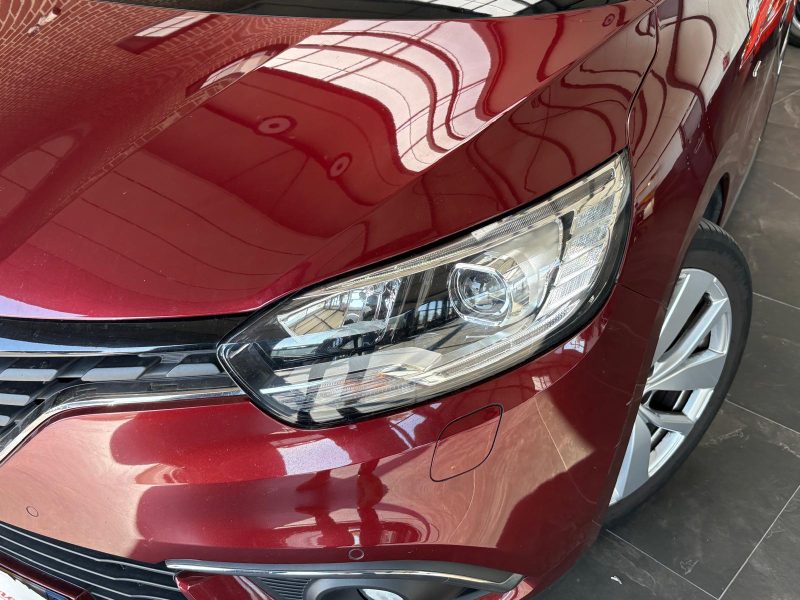 Renault Scenic 1.3i 140Ch Finition Limited  - Sièges chauffants - Garantie 6 mois.