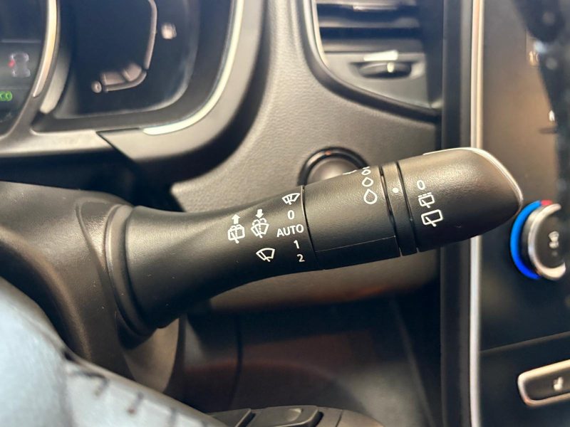 Renault Scenic 1.3i 140Ch Finition Limited  - Sièges chauffants - Garantie 6 mois.